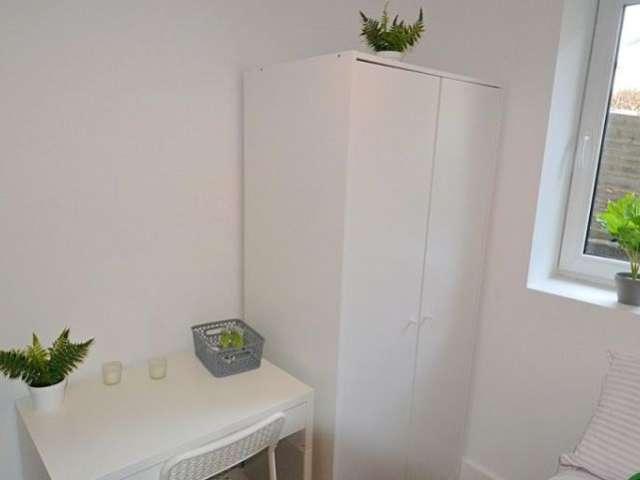 Room to rent in Bluebell, North Tipperary