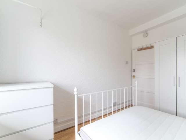 Room for rent in Hoxton, Greater London