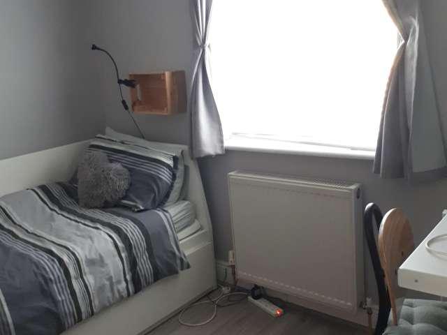 Room to rent in Clondalkin, North Tipperary