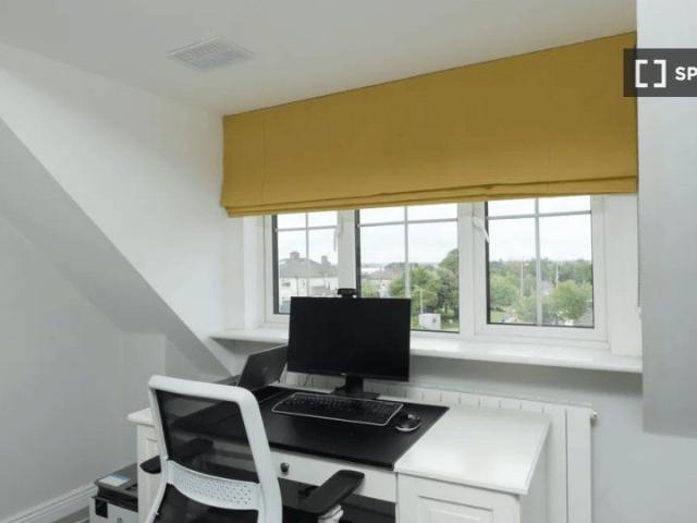 Room to rent in Rathcoole, North Tipperary