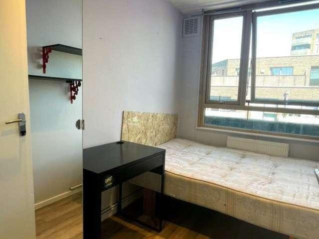 Room for rent in Brixton, Greater London