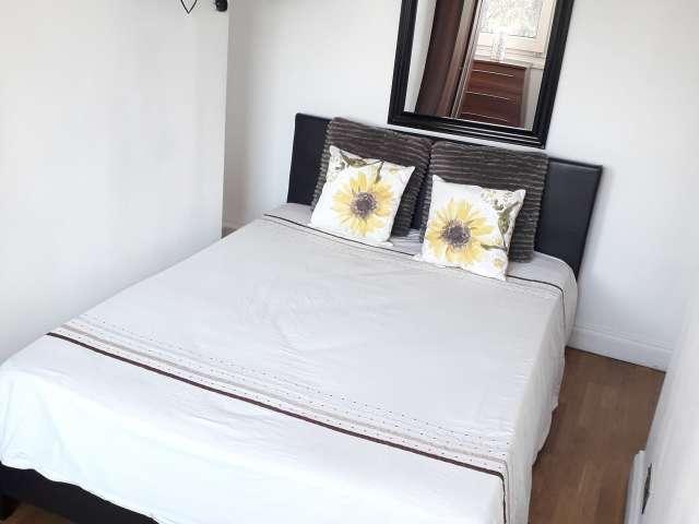 Room for rent in Ibsley Neighbourhood, Greater London