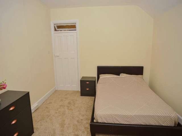 Room for rent in Streatham, Greater London