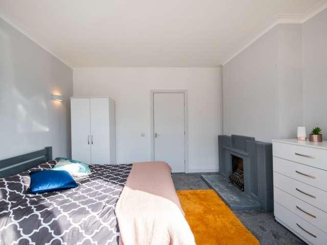 Room for rent in Dudden Hill, Greater London