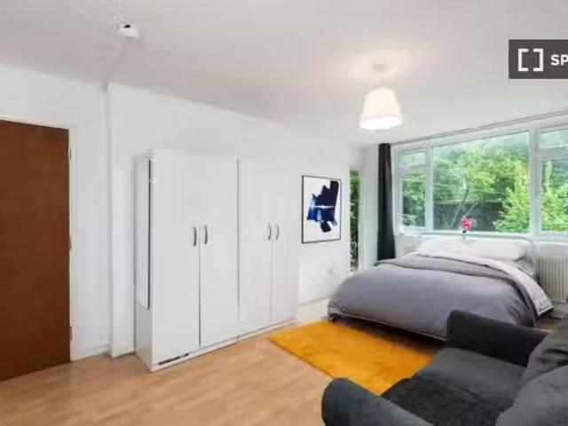 House for rent in Patmore Estate, Nine Elms
