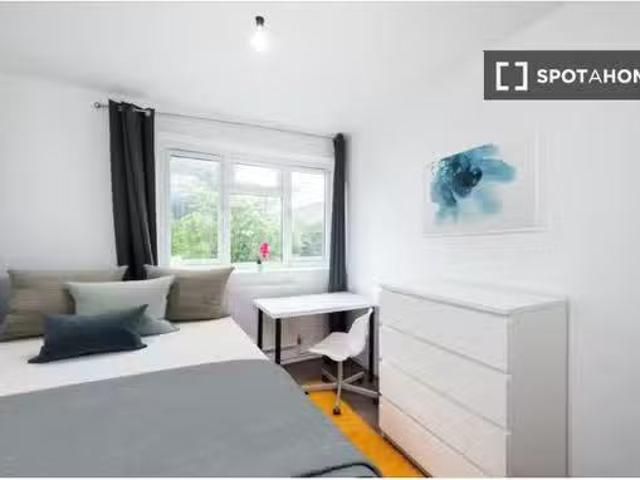 House for rent in Patmore Estate, Nine Elms