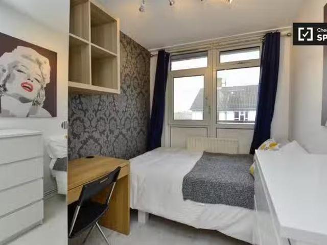 House for rent in Stockwell Park, Greater London
