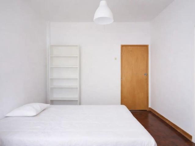 Quarto alugar em Avenidas Novas, Lisboa