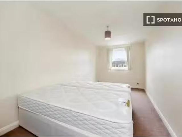 House for rent in London Borough of Merton, Greater London