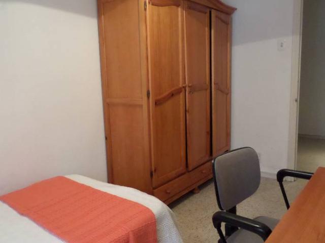 Habitación en alquiler en Distrito Poniente Sur, Córdoba