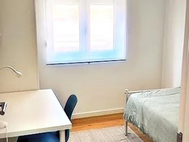 Quarto alugar em Quinta do Americano, Almada