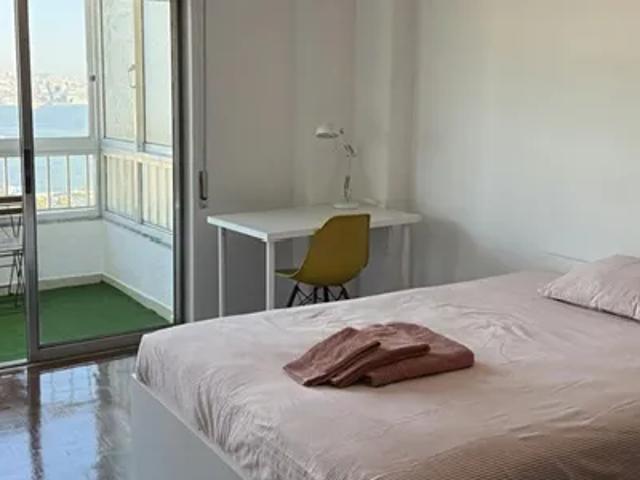 Quarto alugar em Torcatas, Almada