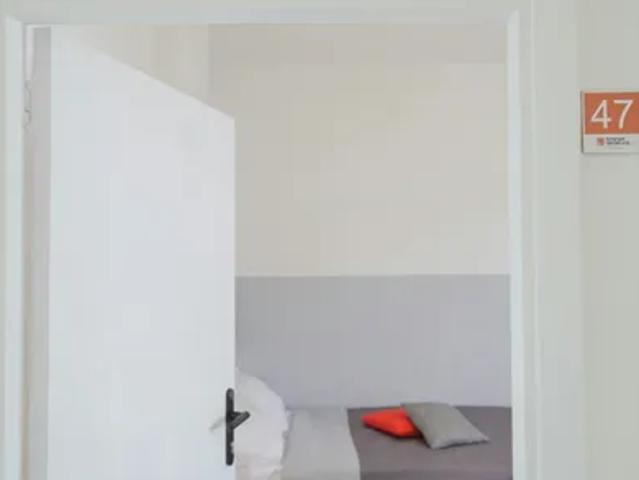 Stanza in affitto a Municipalità 5, Napola