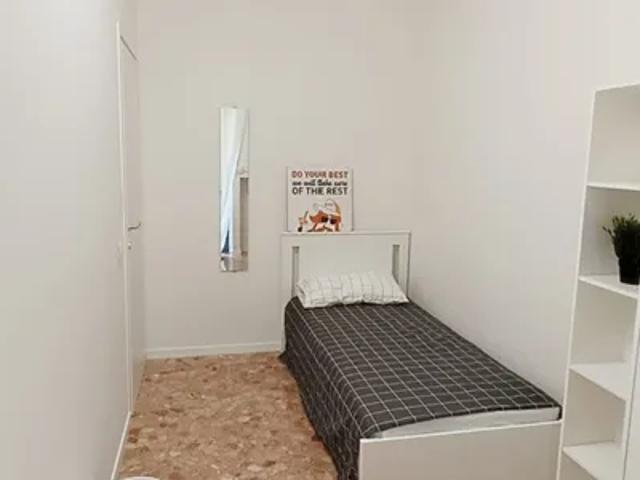 Stanza in affitto a Municipio 1, Puglia