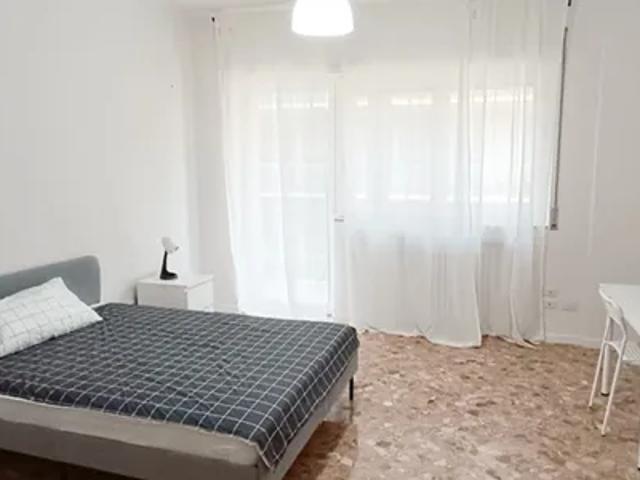 Stanza in affitto a Municipio 1, Puglia