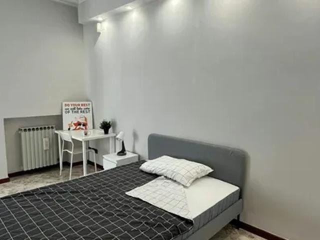 Stanza in affitto a Municipio 2, Puglia