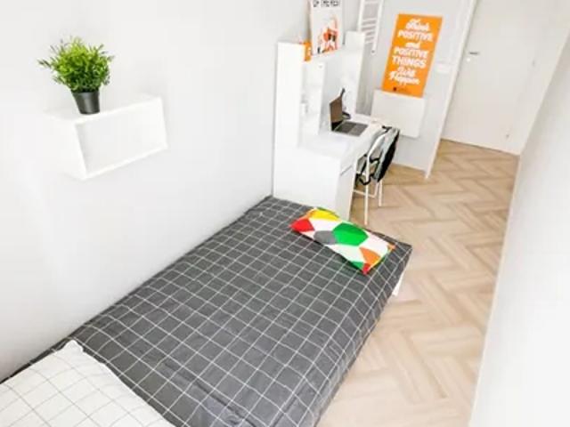 Stanza in affitto a Municipio 2, Puglia