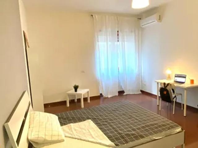 Stanza in affitto a Municipio 1, Puglia