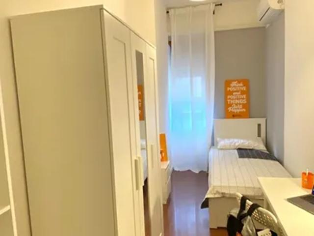 Stanza in affitto a Municipio 1, Puglia