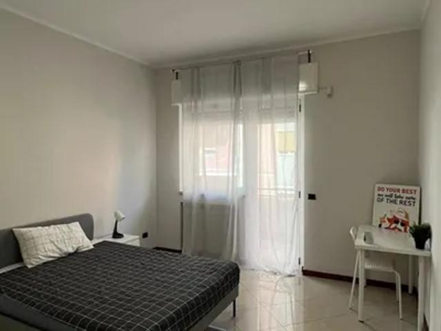 Stanza in affitto a Municipio 2, Puglia