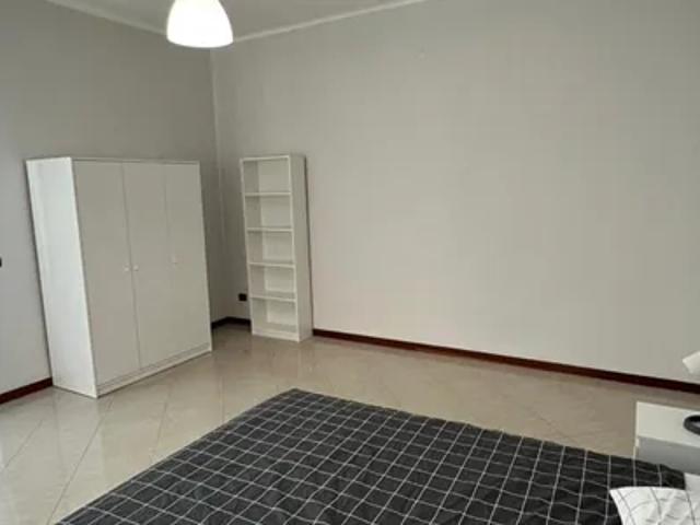 Stanza in affitto a Municipio 2, Puglia