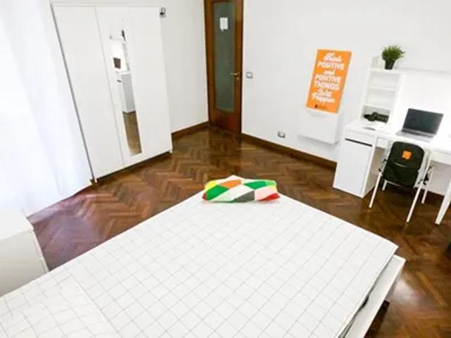 Stanza in affitto a Municipio 2, Puglia