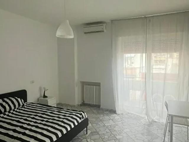 Stanza in affitto a Municipio 1, Puglia