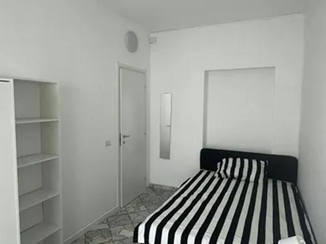 Stanza in affitto a Municipio 1, Puglia