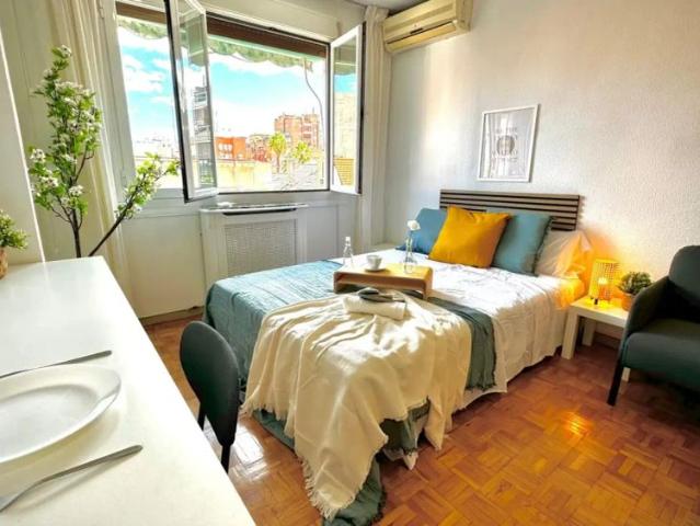 Habitación en alquiler en Recoletos, Madrid