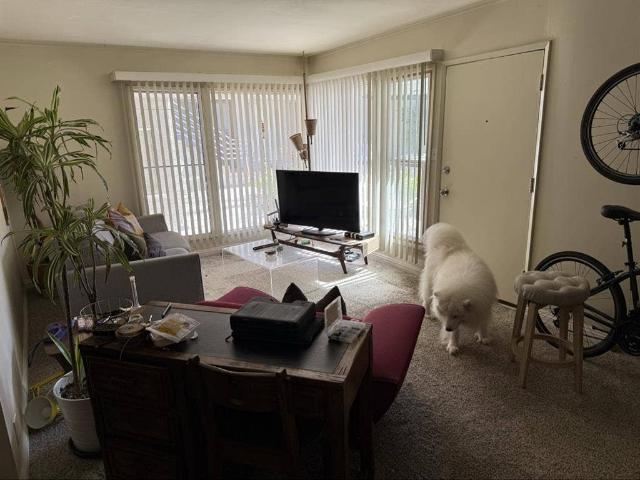 Room for rent in Long Beach Room for rent in Long Beach