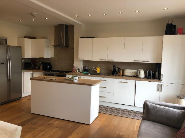Room for rent in Brunswick Park, Greater London