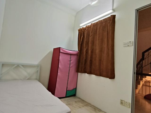 Room for rent in Petaling, Damansara Damai