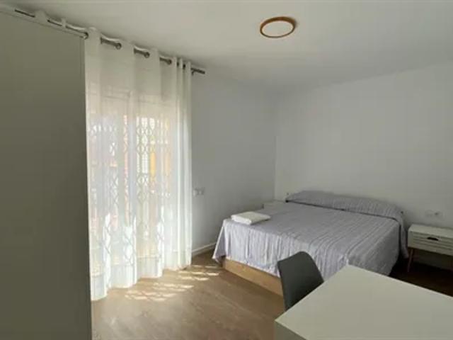 Habitación en alquiler en Cornellà De Llobregat, Barcelona