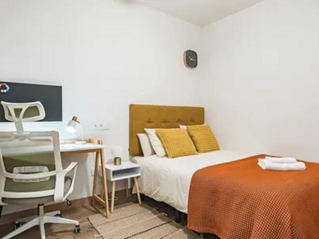 Habitación en alquiler en Cornellà De Llobregat, Barcelona
