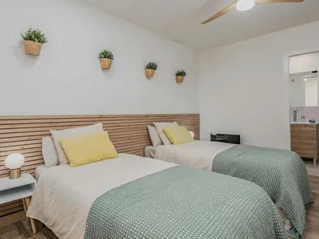 Habitación en alquiler en Cornellà De Llobregat, Barcelona