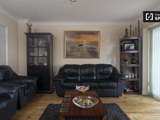 Room to rent in Saggart, North Tipperary