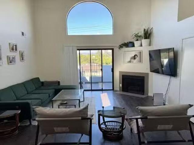 House for rent in Canoga Park, California