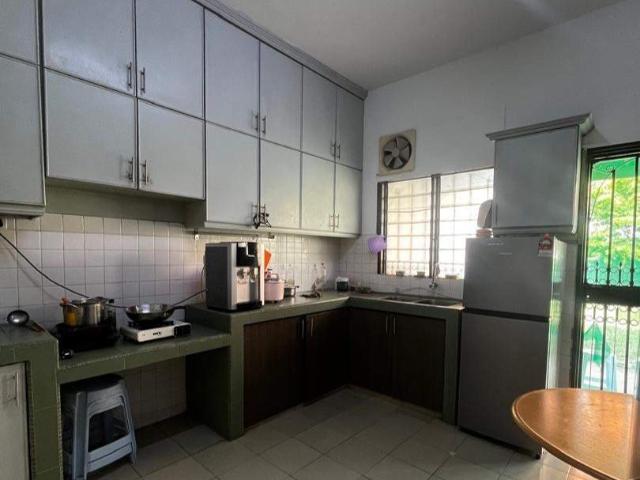 Room for rent in Country Heights Damansara, Kuala Lumpur