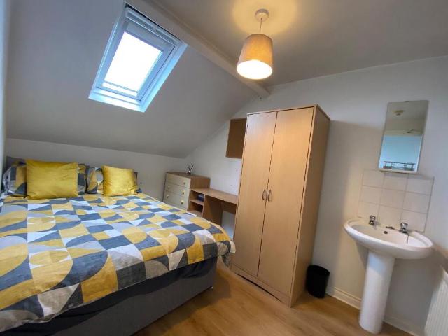 Room for rent in Sandy Row, Northern Ireland