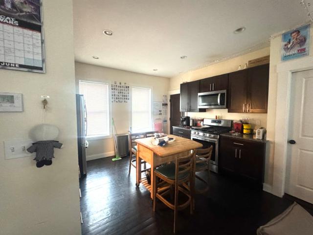 Room for rent in Dorchester, Boston