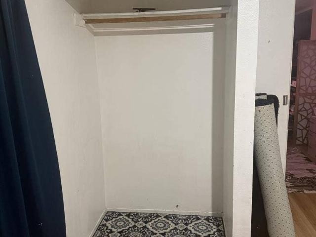 Room for rent in Canoga Park, California
