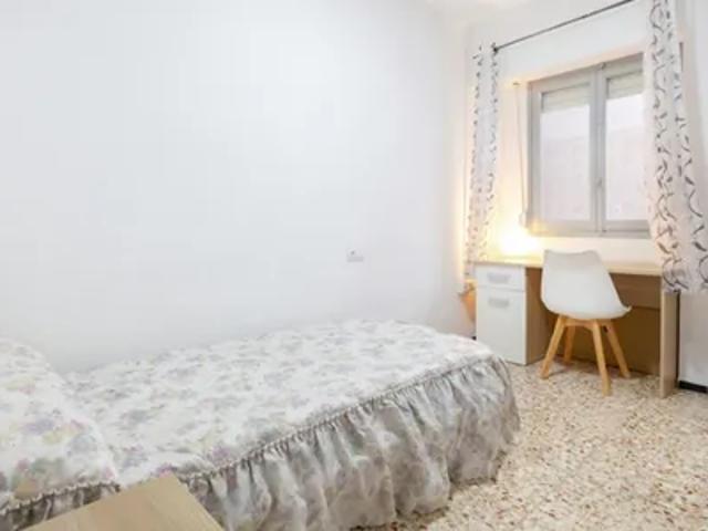Habitación en alquiler en Altabix, Elche