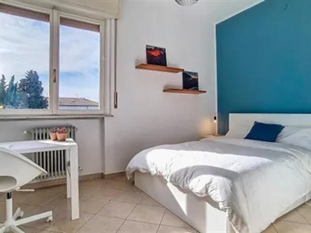 Stanza in affitto a Unione di Comuni della Romagna Forlivese, Quattro