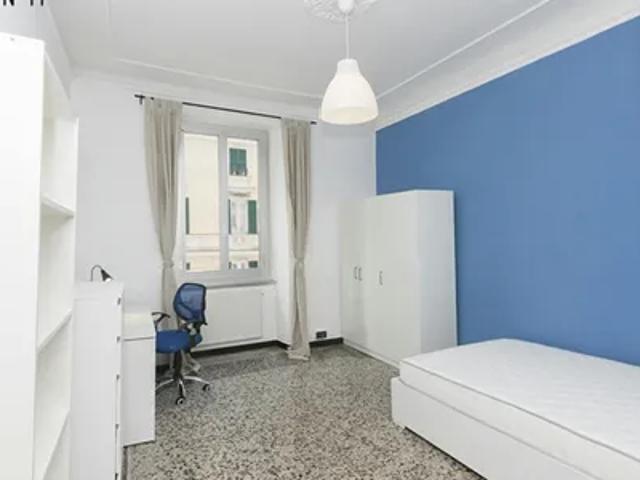 Stanza in affitto a Serra Riccò, Liguria