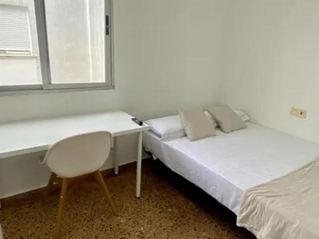 Habitación en alquiler en La Hoya de Buñol, Valencia