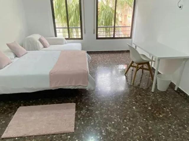 Habitación en alquiler en La Hoya de Buñol, Valencia