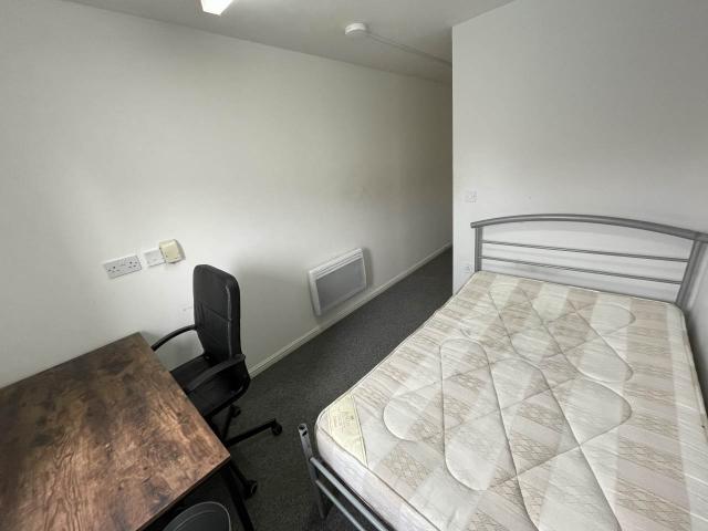 Room for rent in Maindy, Cardiff