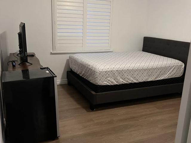 Room for rent in California