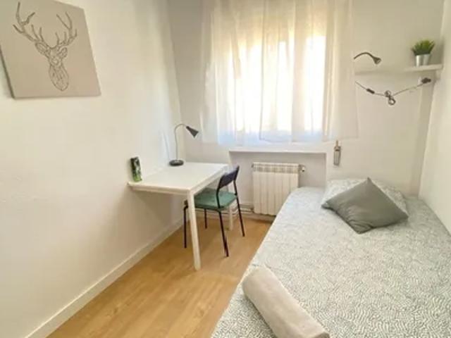 Habitación en alquiler en Las Rozas De Madrid, Madrid
