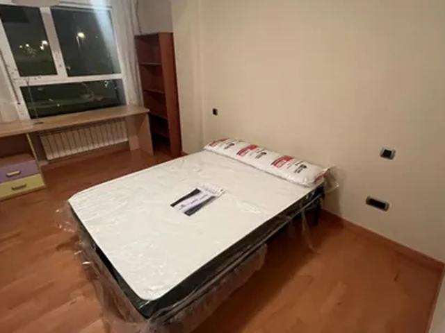 Habitación en alquiler en Las Gaunas, Logroño